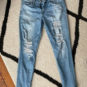 Size 8 American Eagle skinny jeans
